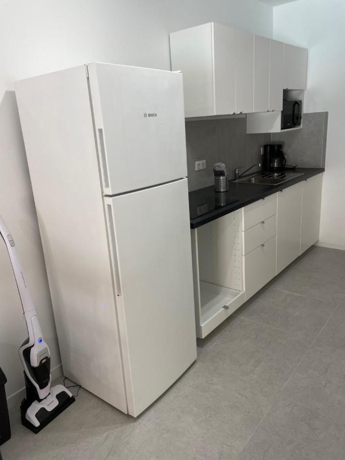 Appartement 30 M2, Piscine Et Parking Prive Mouans-Sartoux Bagian luar foto