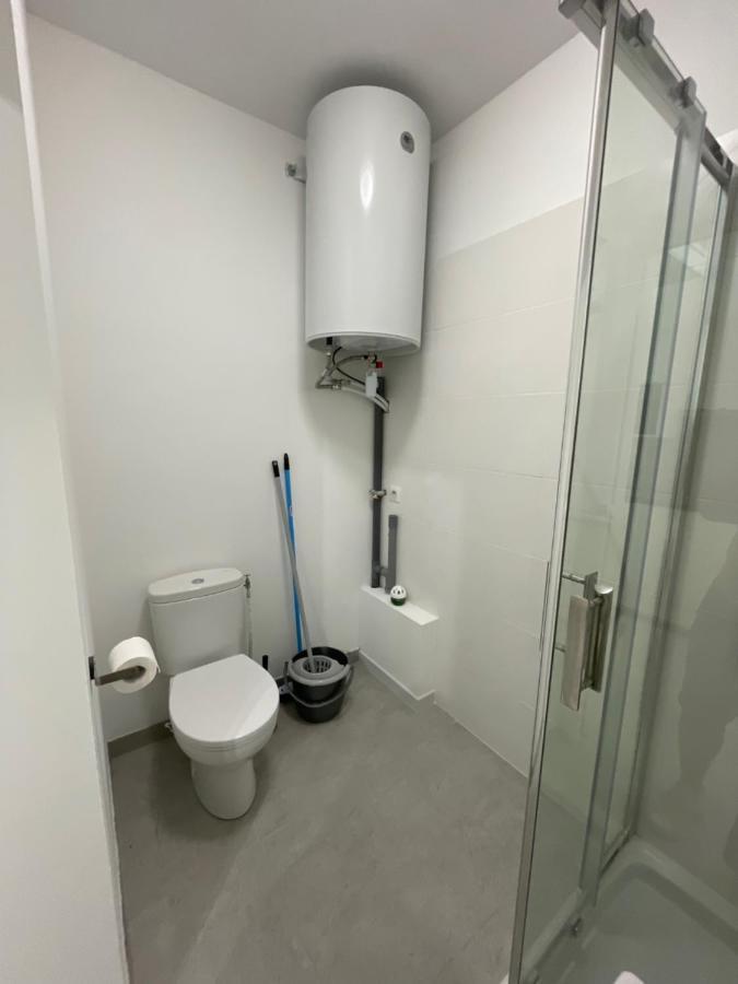 Appartement 30 M2, Piscine Et Parking Prive Mouans-Sartoux Bagian luar foto