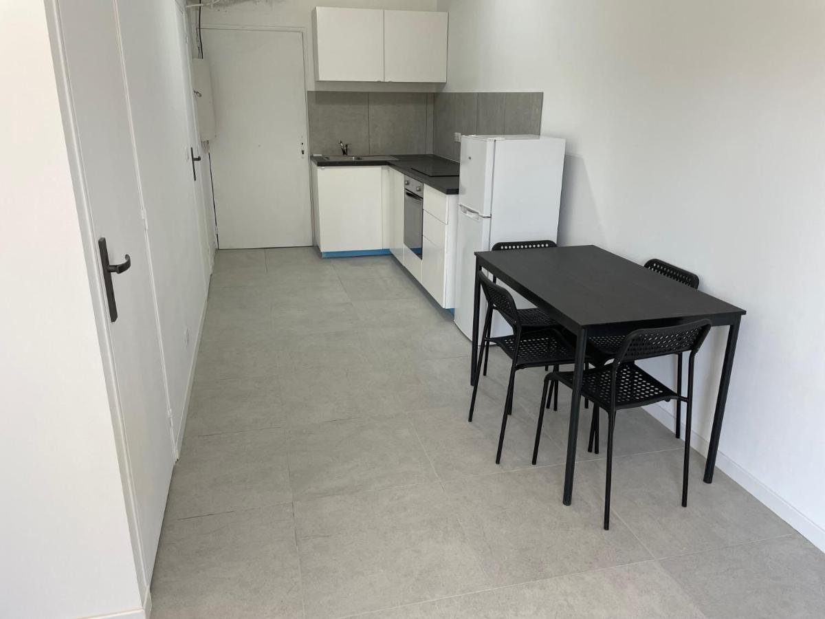Appartement 30 M2, Piscine Et Parking Prive Mouans-Sartoux Bagian luar foto