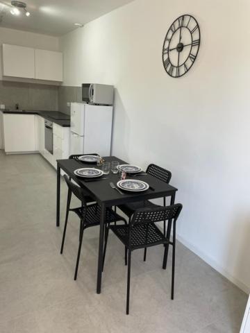 Appartement 30 M2, Piscine Et Parking Prive Mouans-Sartoux Bagian luar foto