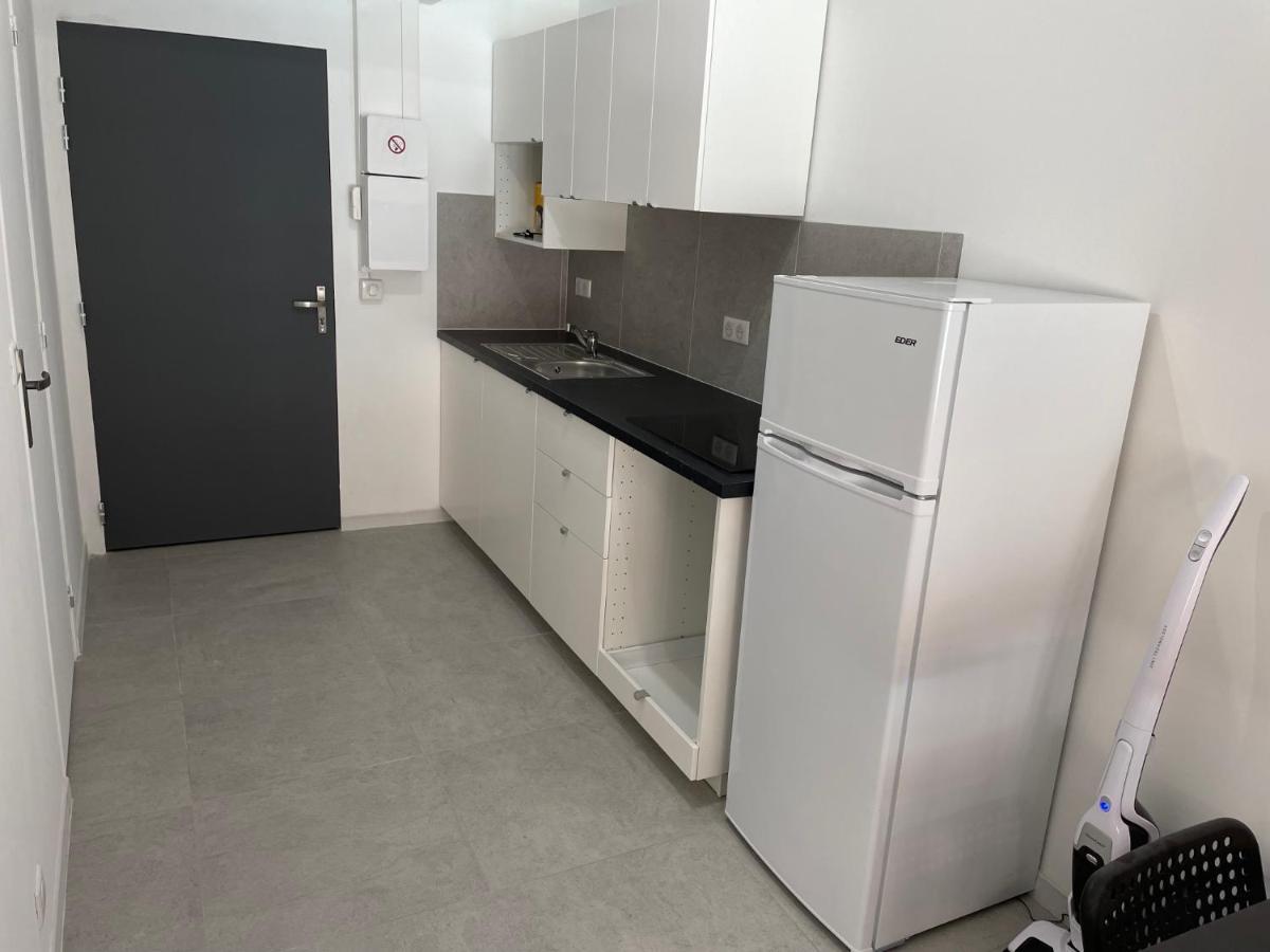 Appartement 30 M2, Piscine Et Parking Prive Mouans-Sartoux Bagian luar foto